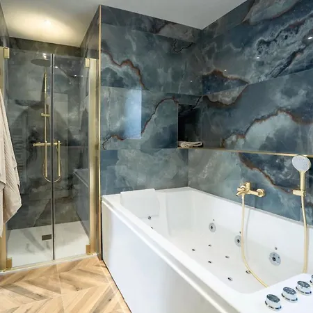 شقة Saphir Design & Whirlpool Bath